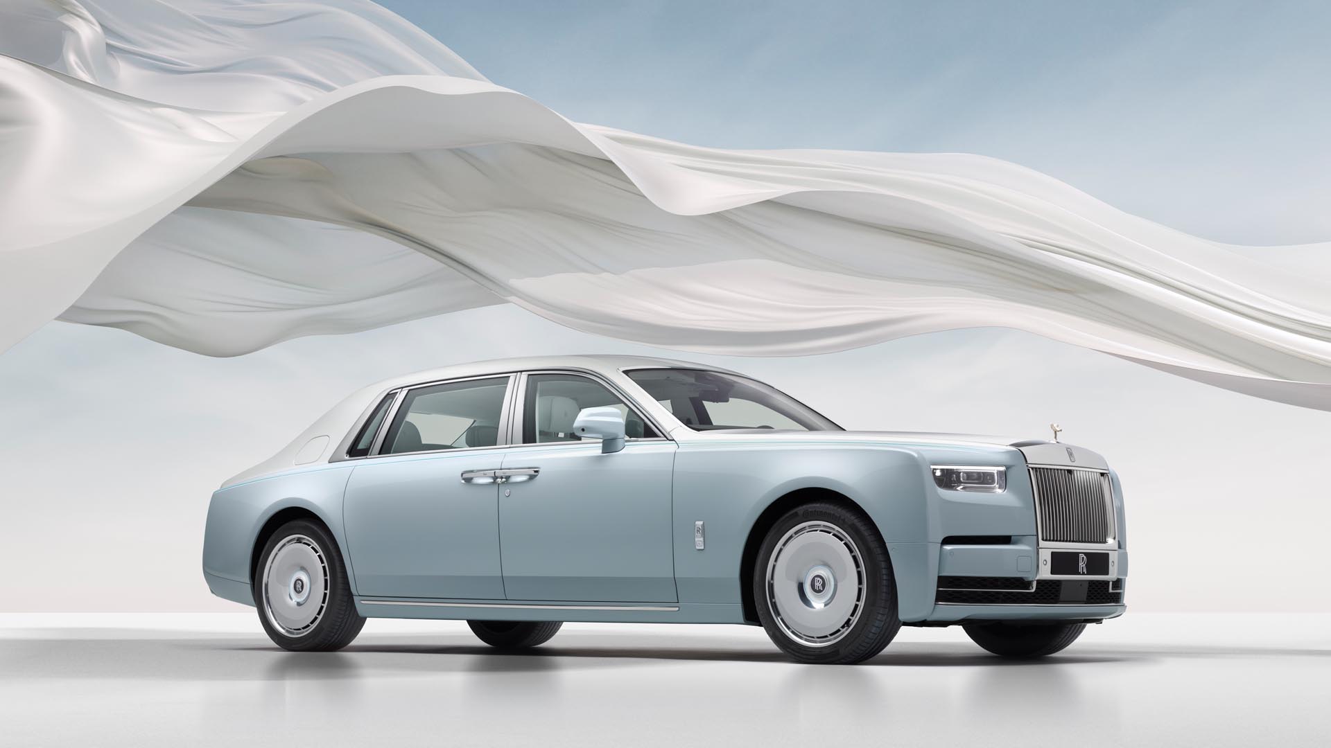 Rolls-Royce Unveils the Exquisite Phantom Scintilla at The Quail